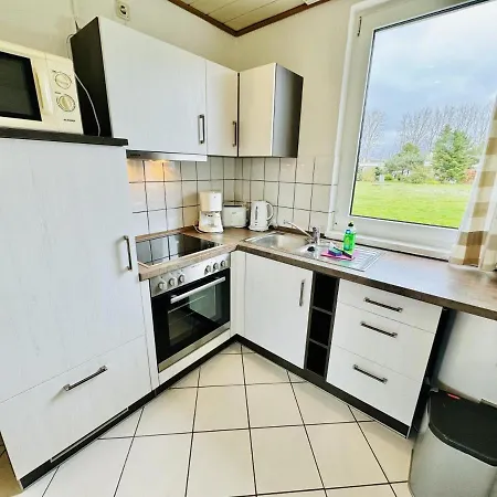 Saturn, Strandnah * Rostock